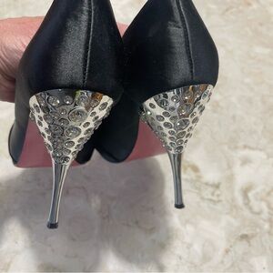 Paris Hilton Silver Jeweled Heel Satin Stilettos Sz 10